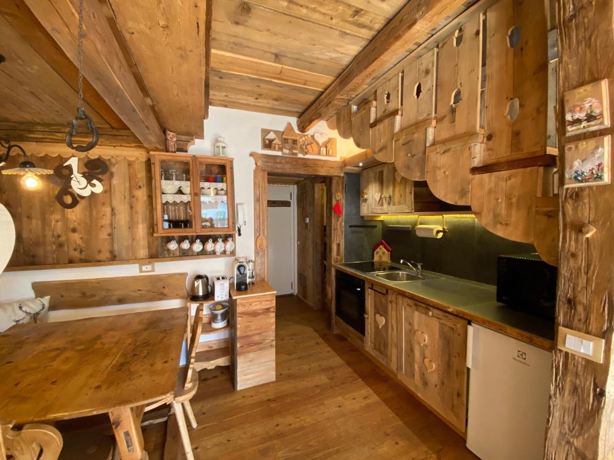 Calore Di Una Casa Di Montagna Campitello di Fassa Buitenkant foto