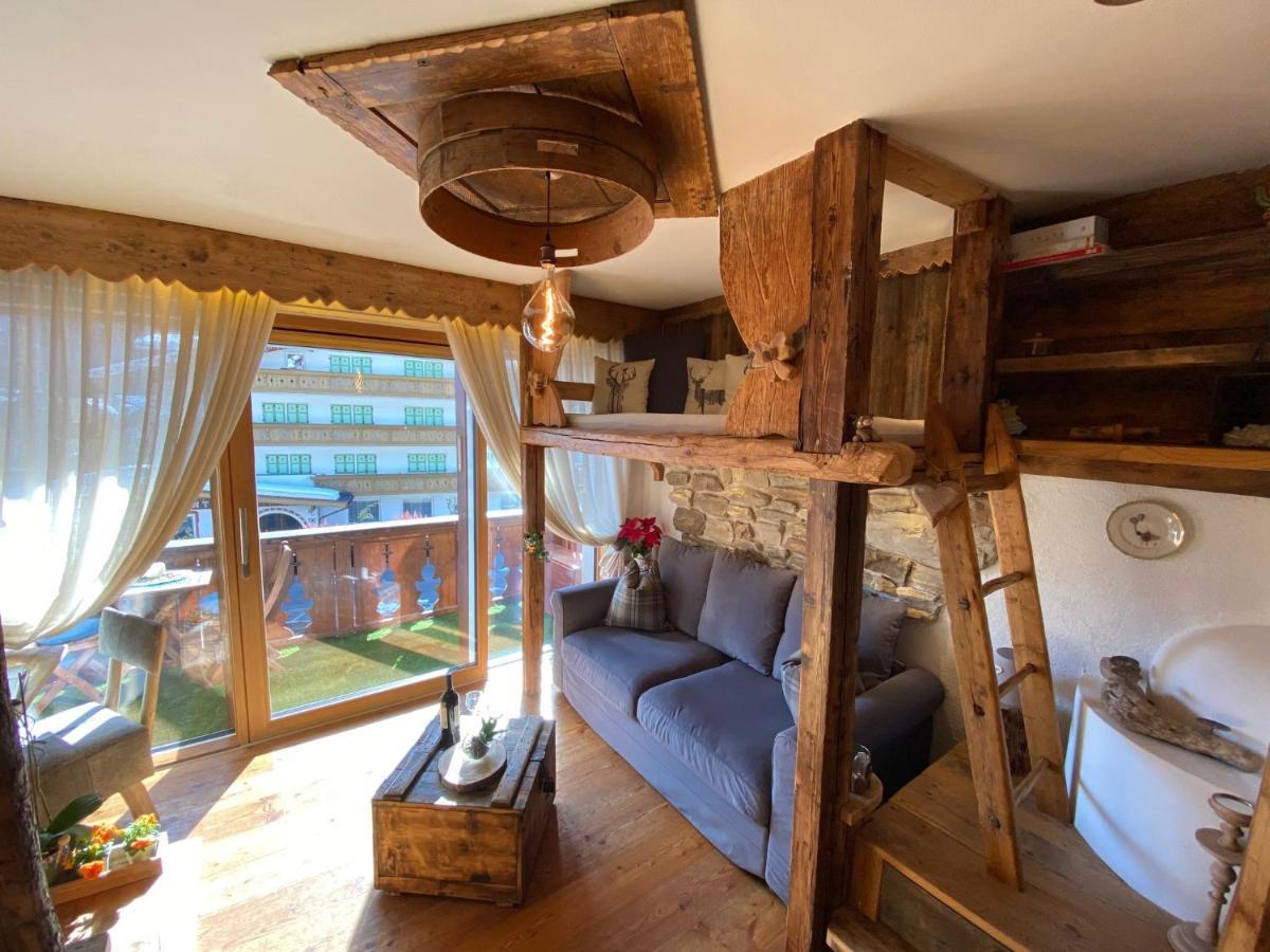 Calore Di Una Casa Di Montagna Campitello di Fassa Buitenkant foto