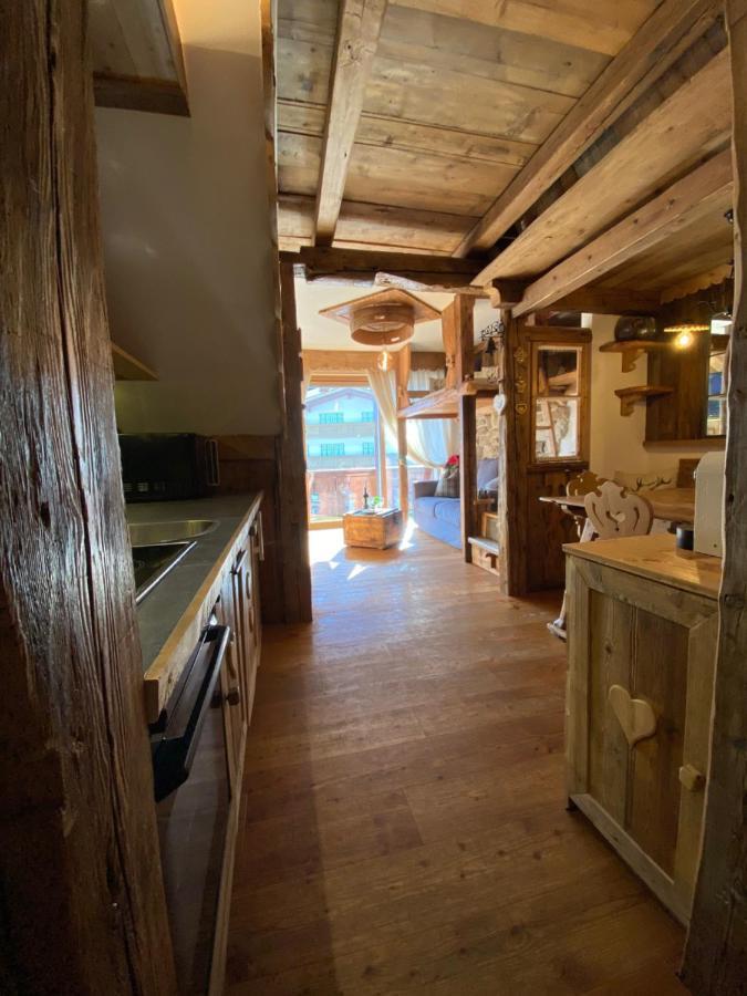 Calore Di Una Casa Di Montagna Campitello di Fassa Buitenkant foto